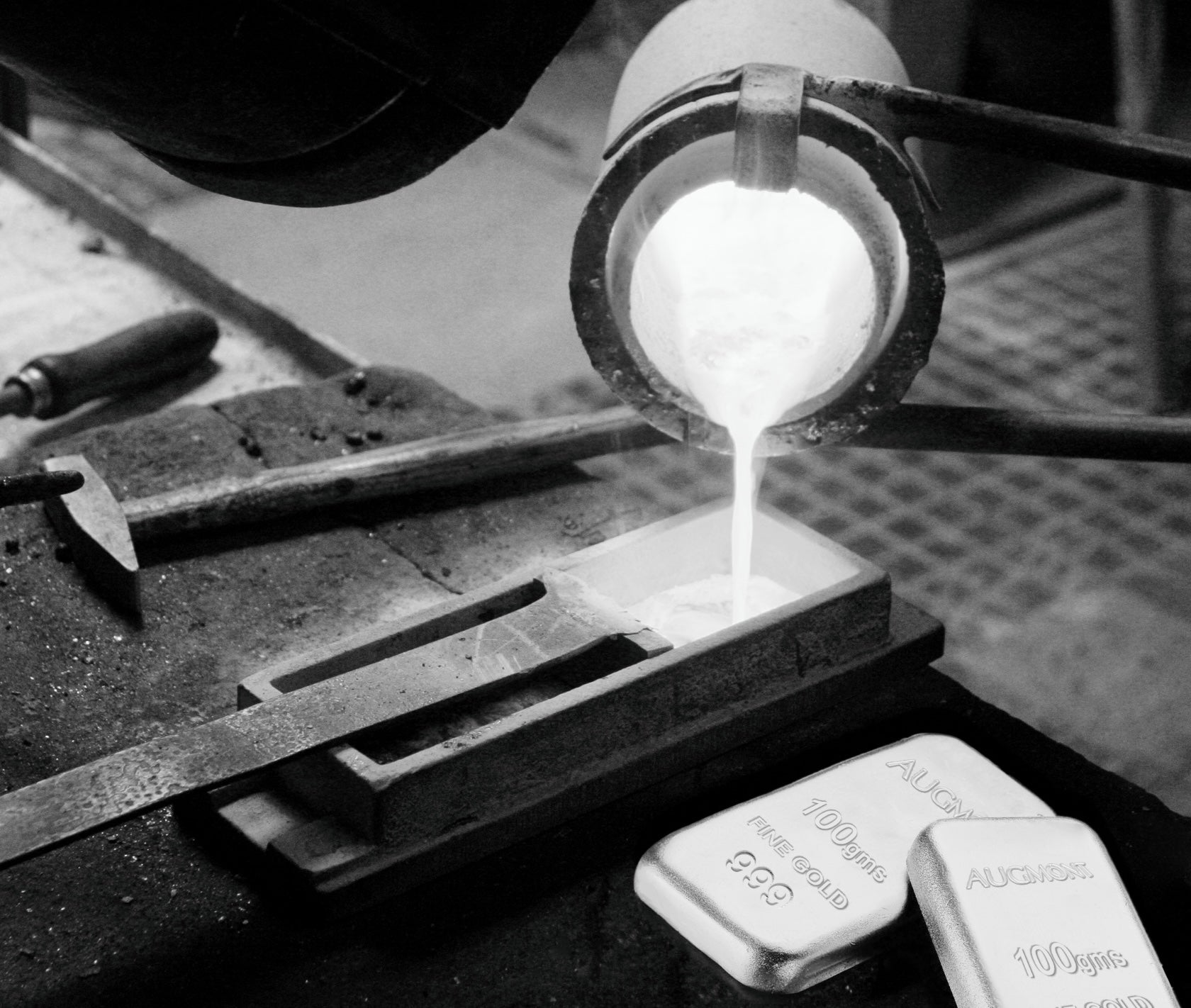 Bílé zlato vs. žluté vs. růžové zlato, platina – Jaký je rozdíl a co vydrží nejvíc