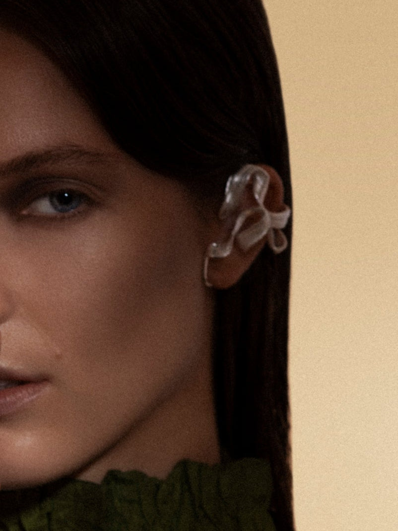 Flow II - stříbrná náušnice cuff- 925/1000 ag cca 18.61 g