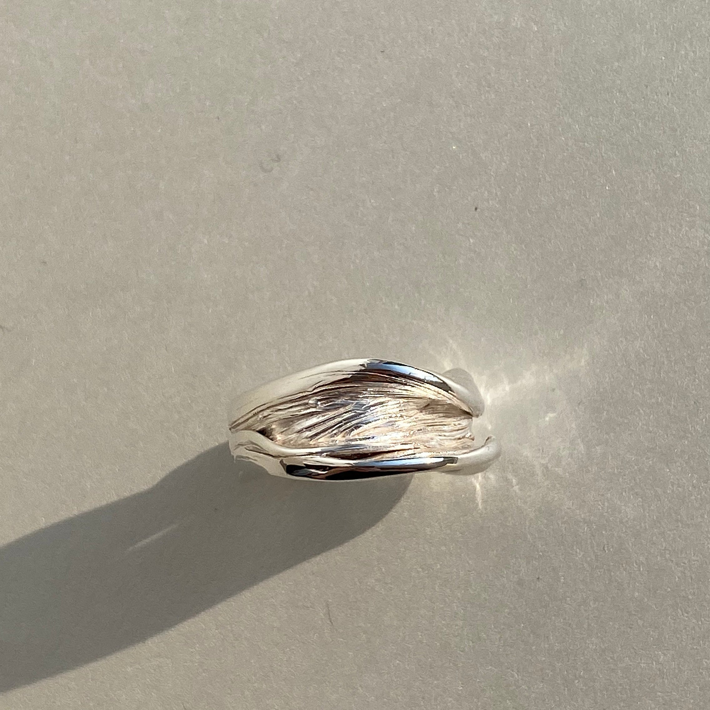 Flow II - stříbrný prsten - 925/1000 ag cca 6,15 g