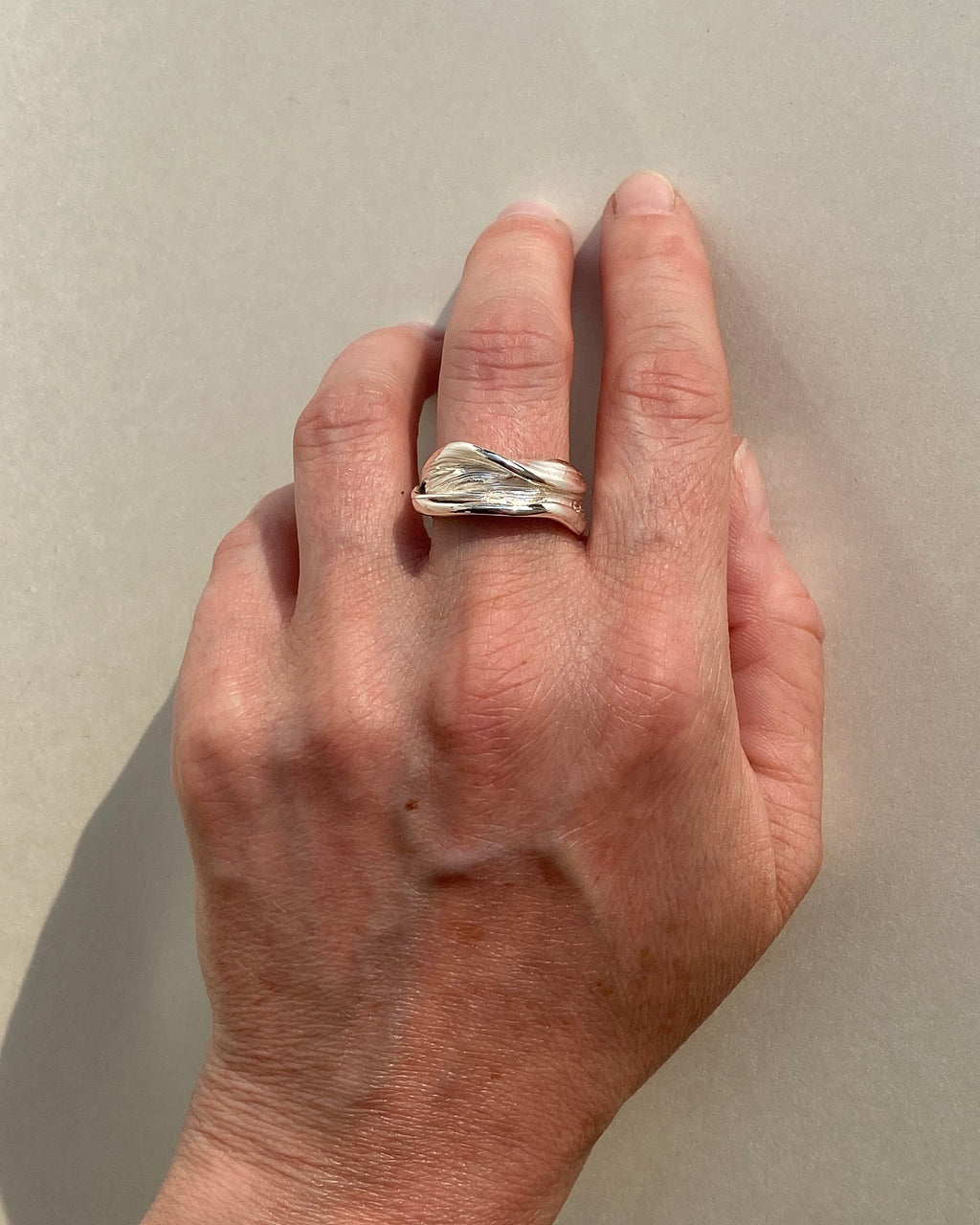 Flow II - stříbrný prsten - 925/1000 ag cca 6,15 g