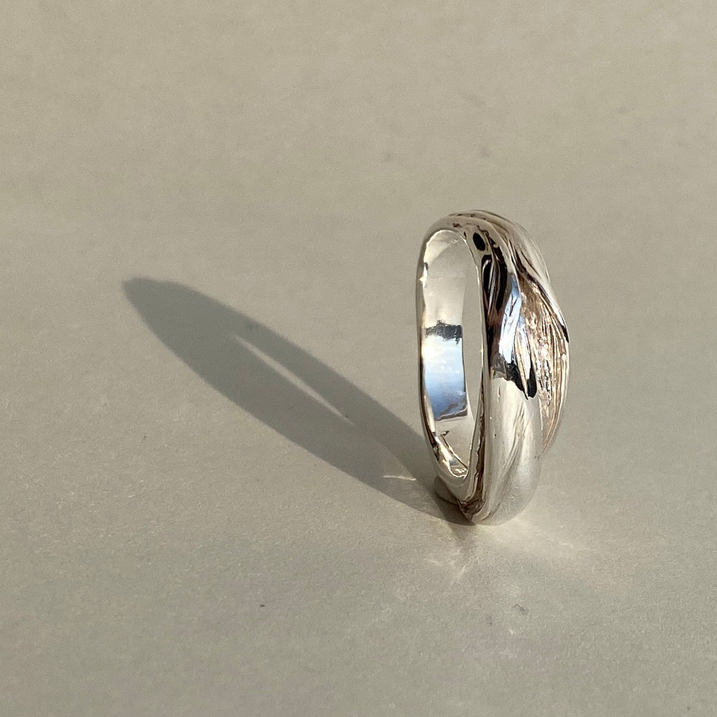 Flow II - stříbrný prsten - 925/1000 ag cca 6,24 g