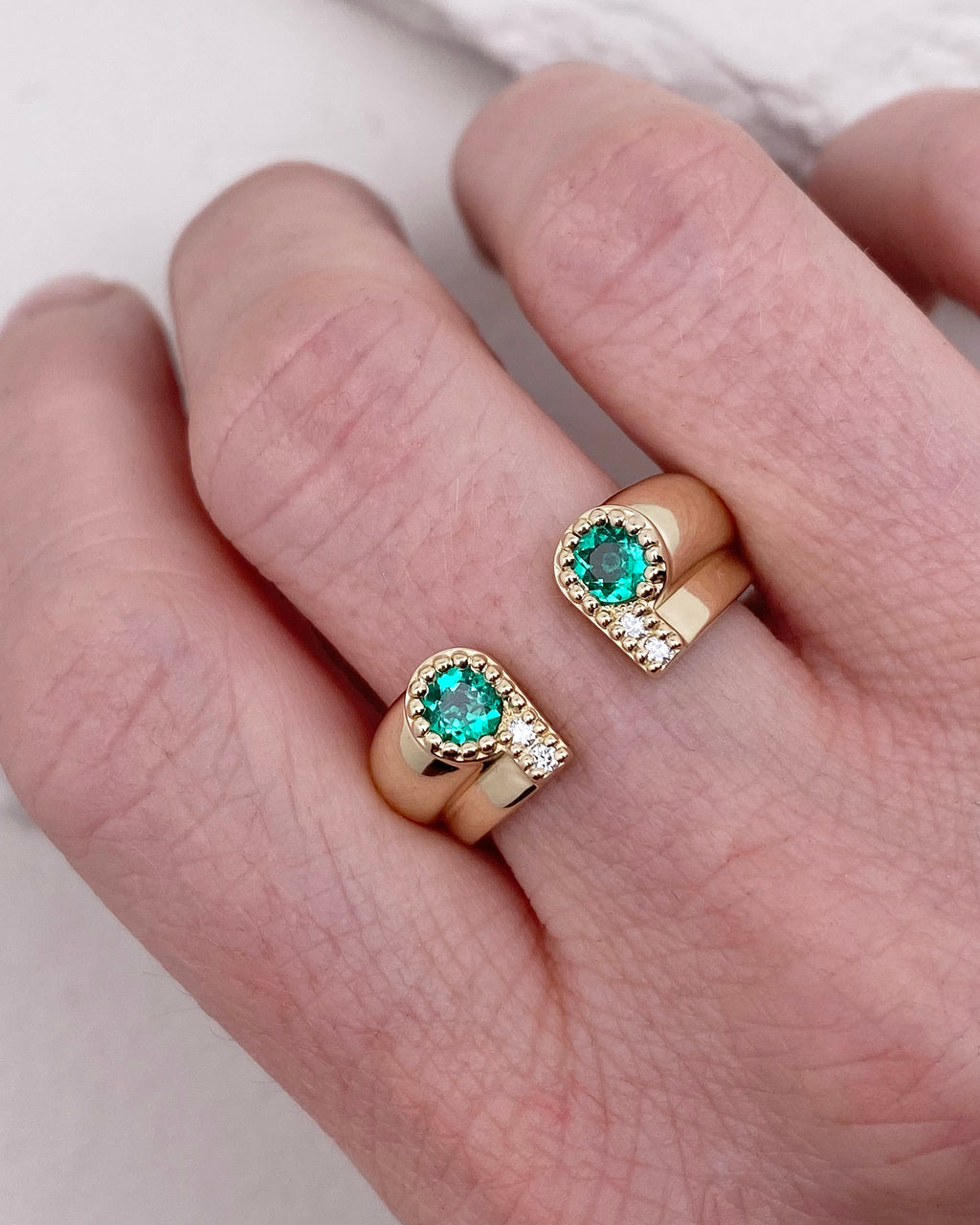 Love Bauhaus "P" – unisex gold ring