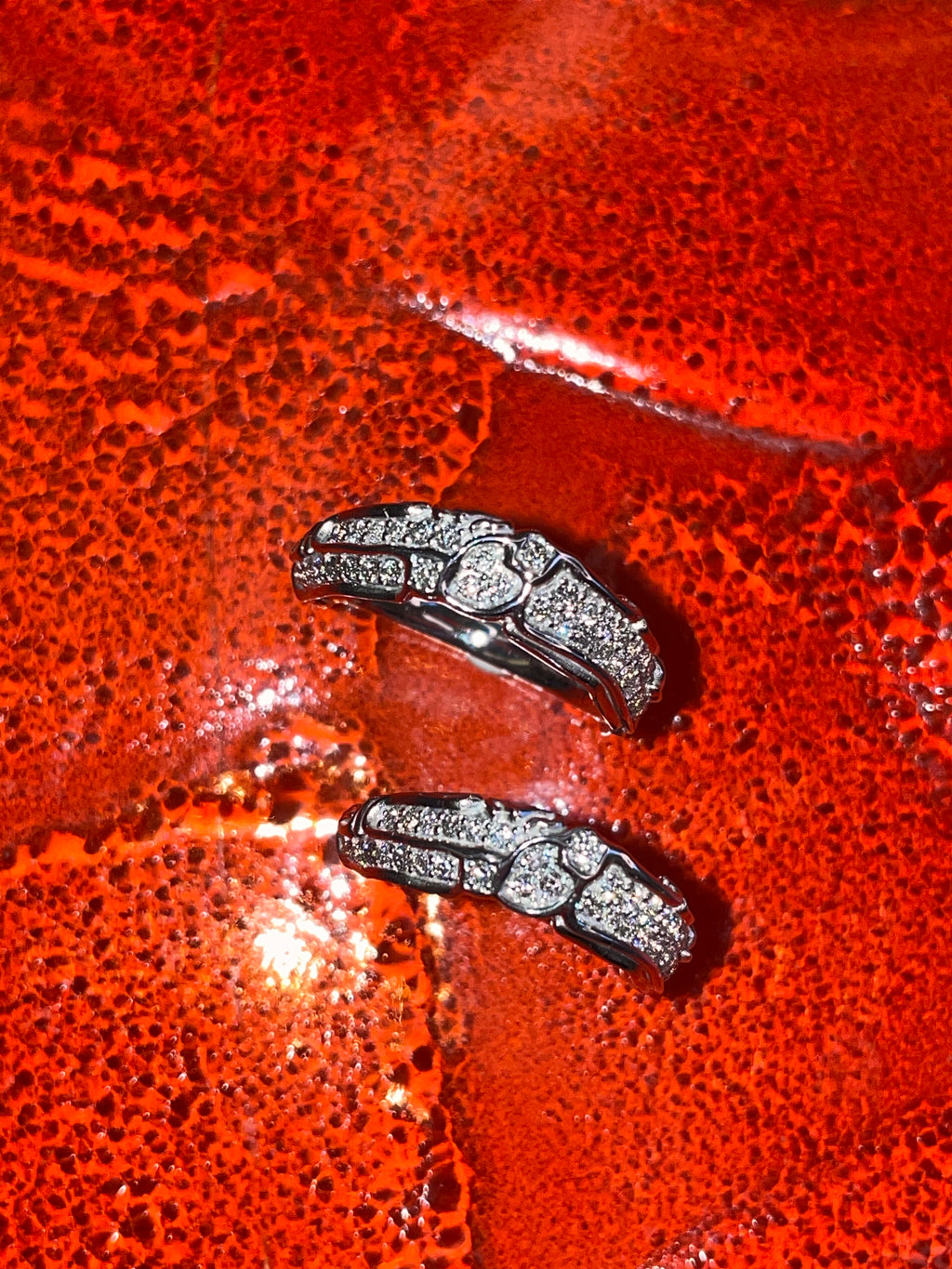 Nexus pavé - gold ring with diamonds