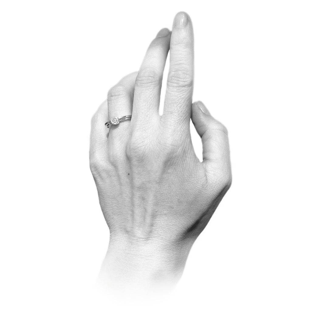 Love Bauhaus - r - designový zásnubní prsten s briliantem 14kt au 2, 4 g / briliant 0,10ct - antonielecher