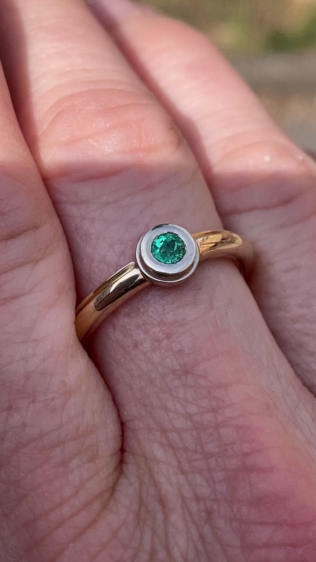 Love Bauhaus - e - moderní zásnubní prsten