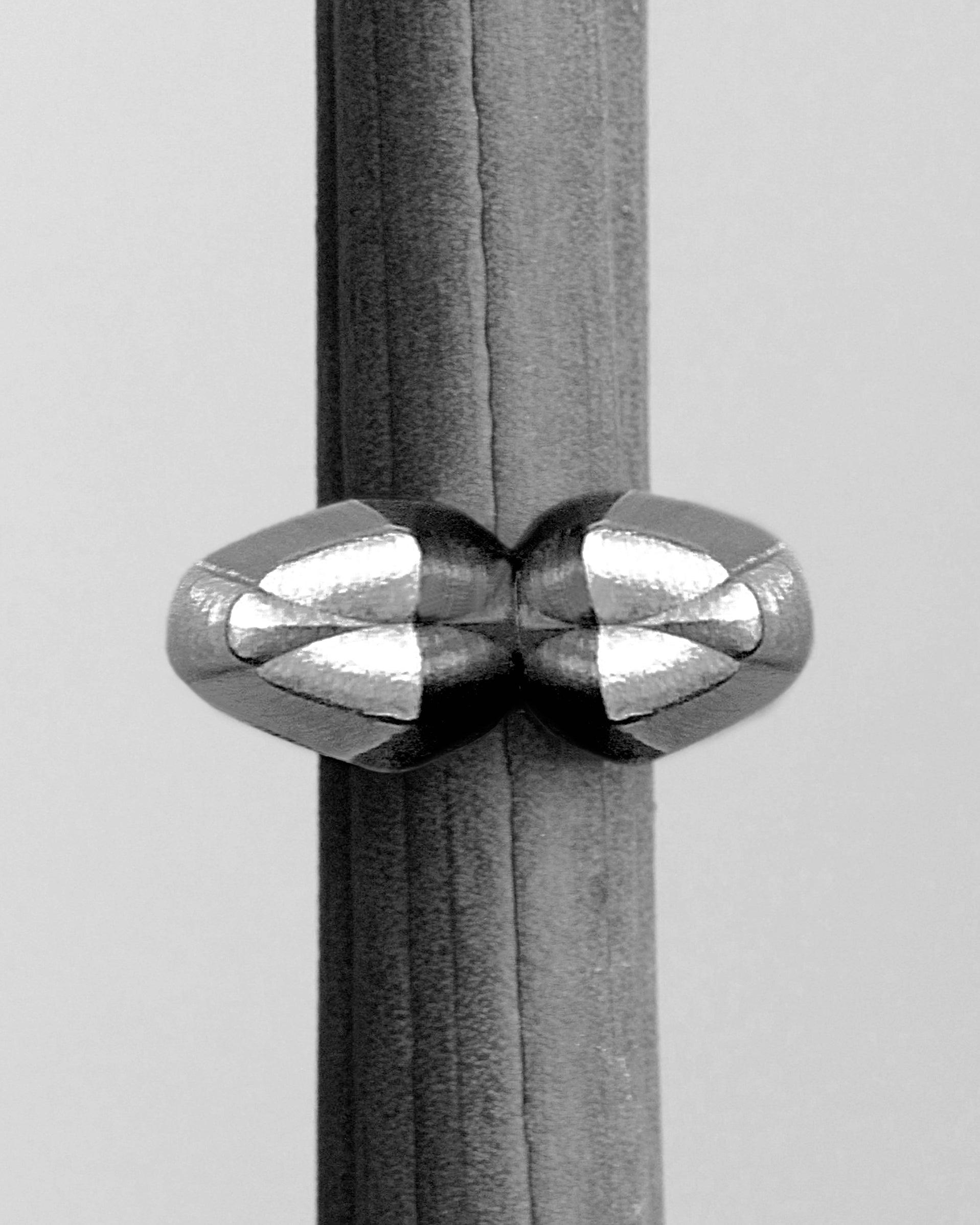 Butterfly Effect - zlatý investiční pečetní prsten 18kt au / 15 g - antonielecher